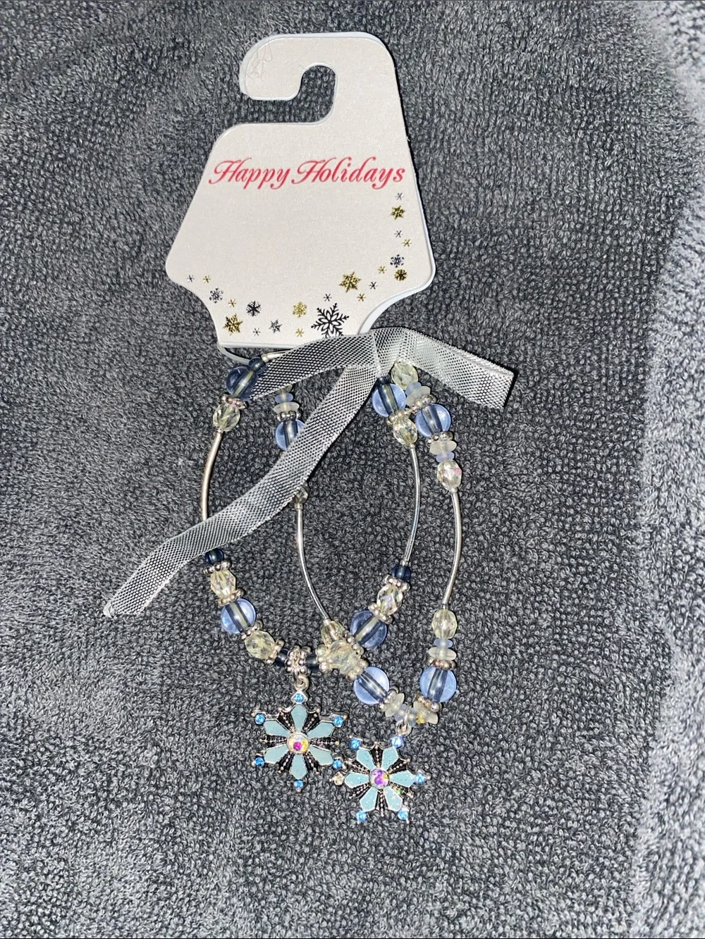 Holiday Bracelet set. Beautiful silver-tone with sparkly stones.